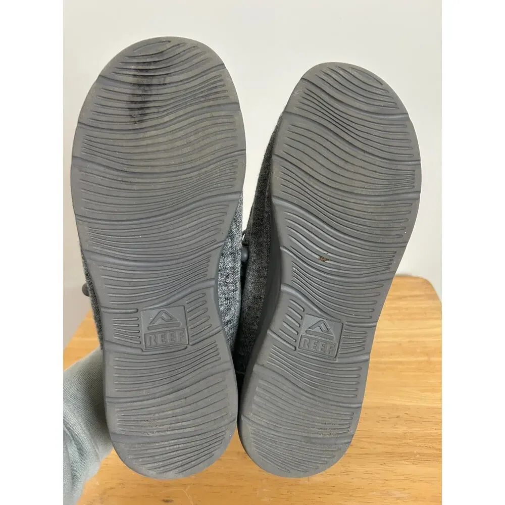 REEF Men's Cushion Coast Slip-On Shoe Light Gray, Size 9